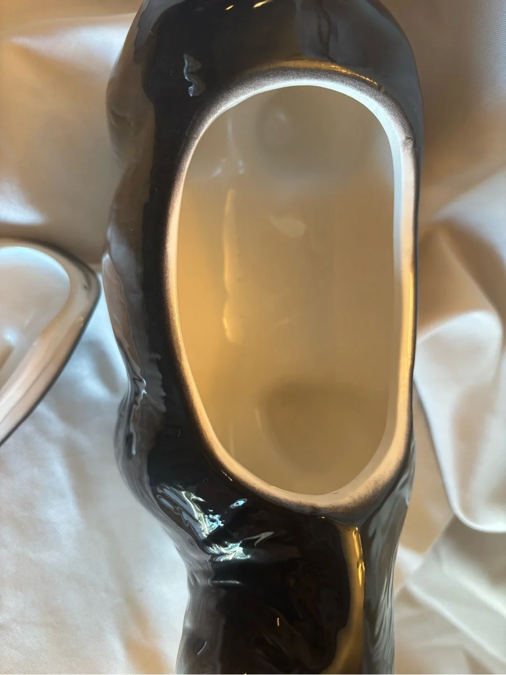 Ceramic Bull-shaped Cookie Jar / Planter